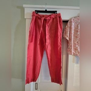 Lauren Ralph Lauren Women's crop linen pants. Size 10, Coral